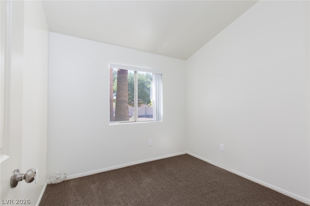 7900 White Grass Avenue - Photo 12