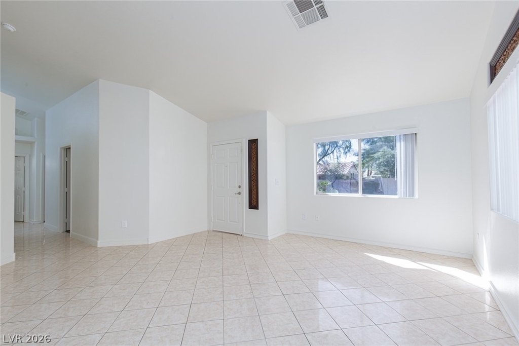 7900 White Grass Avenue - Photo 5