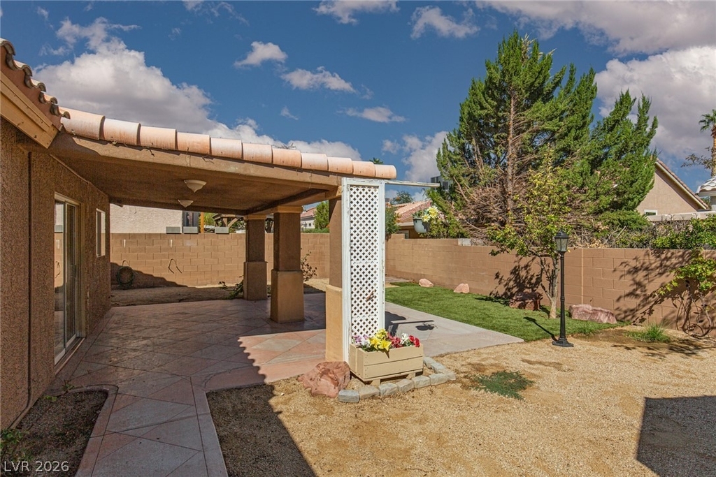 7900 White Grass Avenue - Photo 27