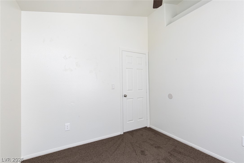 7900 White Grass Avenue - Photo 16