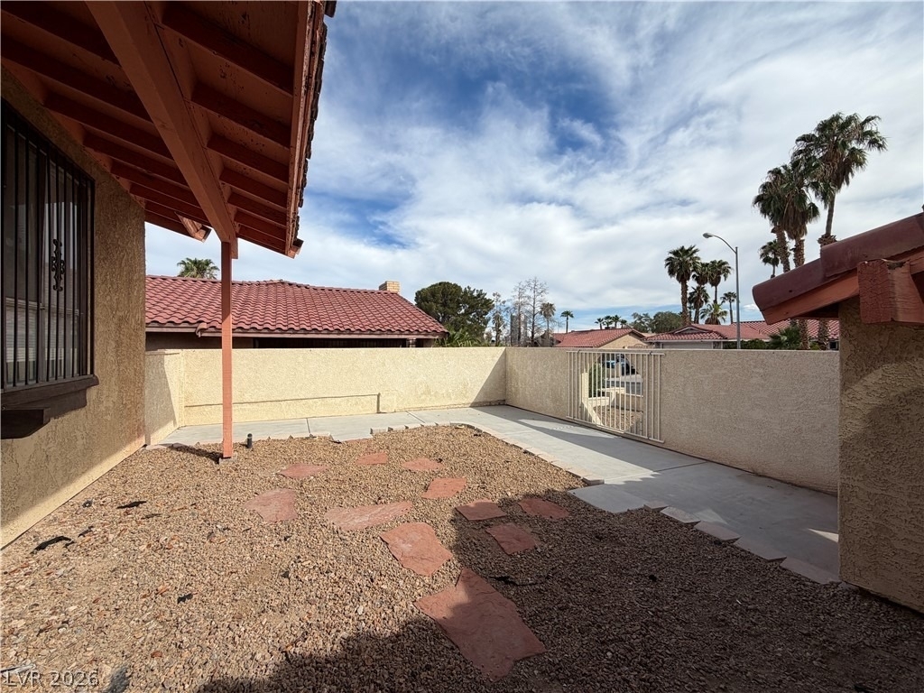 5252 Cartaro Drive - Photo 2