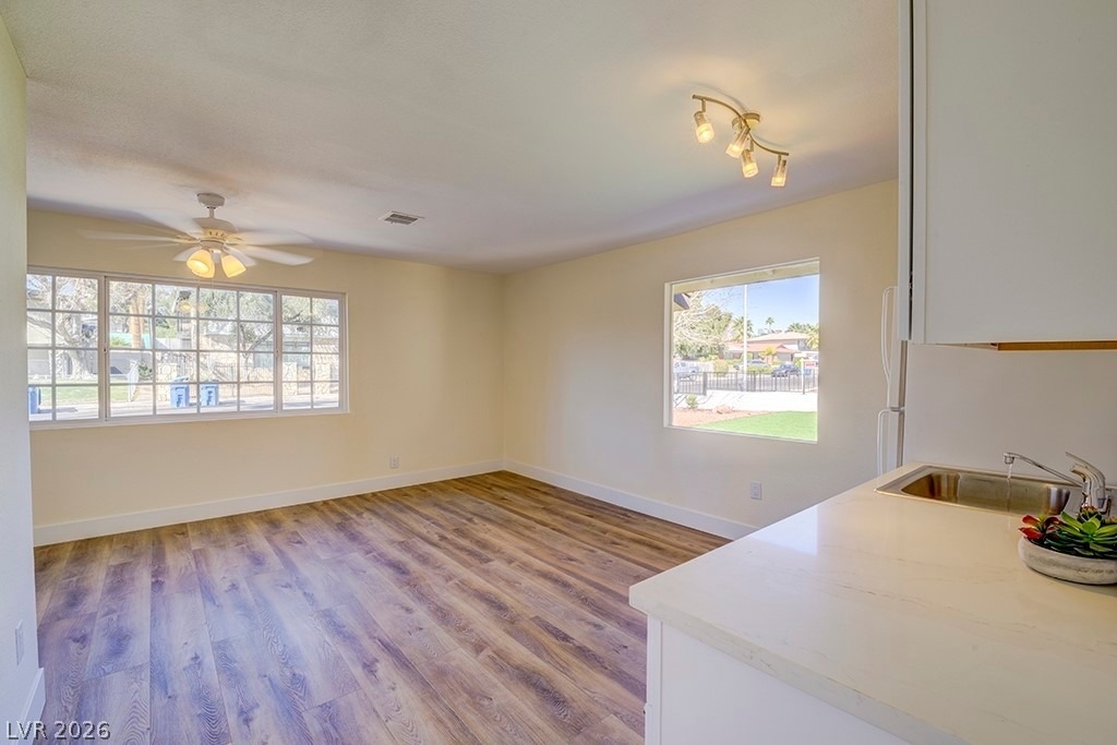 1905 S 16th Street - Photo 7