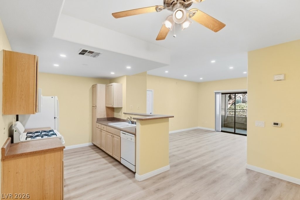 8250 N Grand Canyon Drive - Photo 10