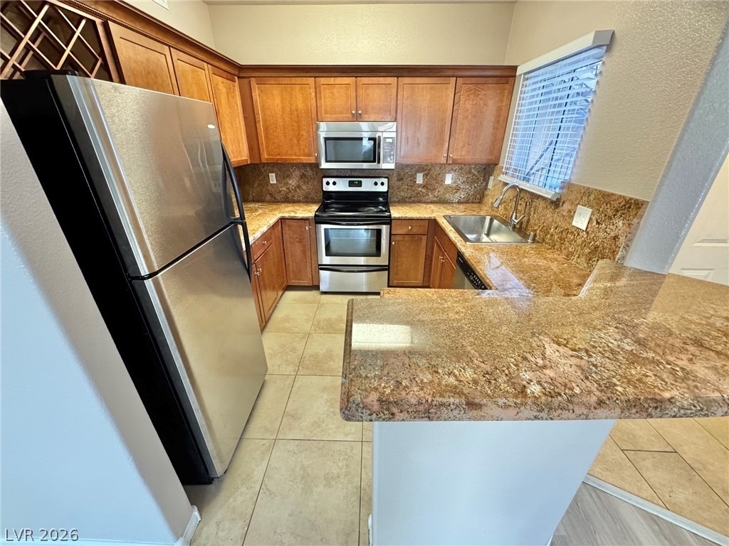 4400 S Jones Boulevard - Photo 2
