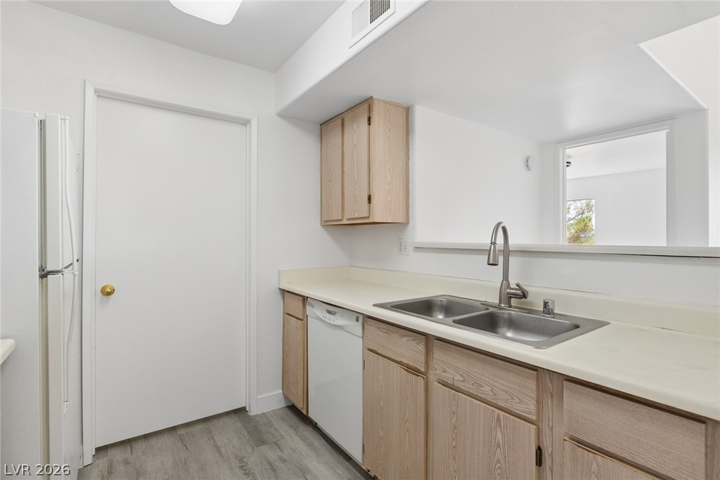 7885 W Flamingo Road - Photo 11