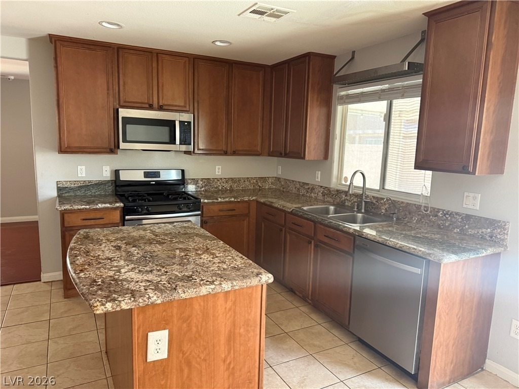8931 W Torino Avenue - Photo 2