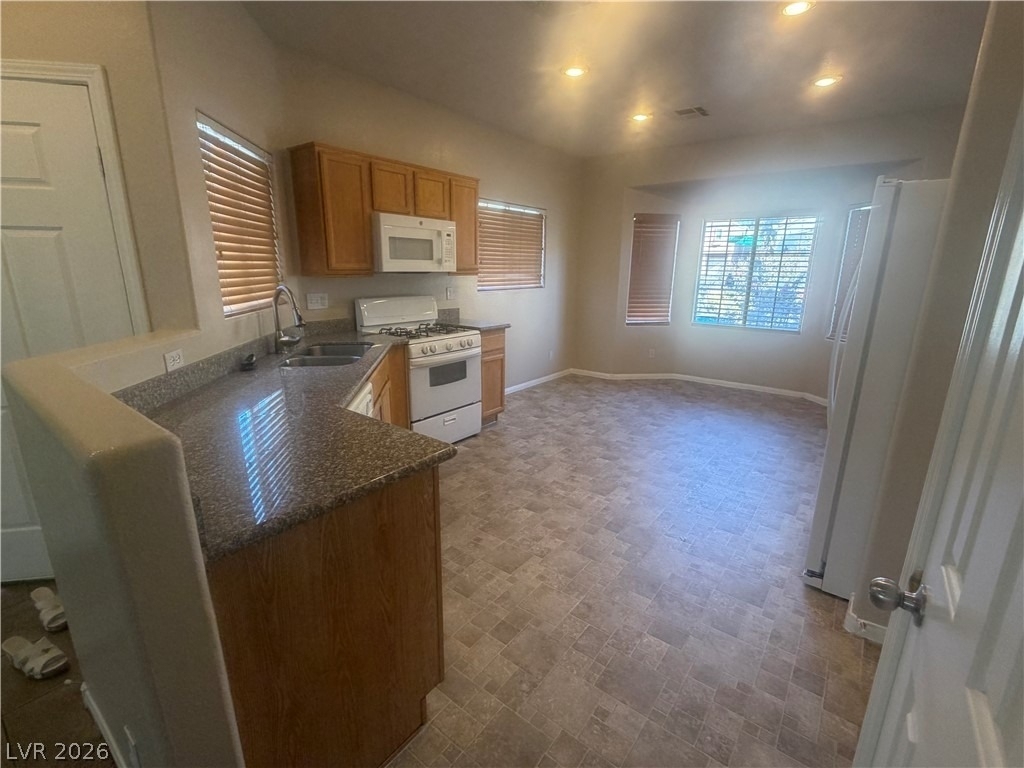 9915 Elkhead Creek Way - Photo 4