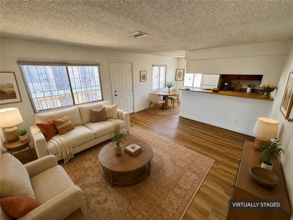 3431 E Cheyenne Avenue - Photo 2