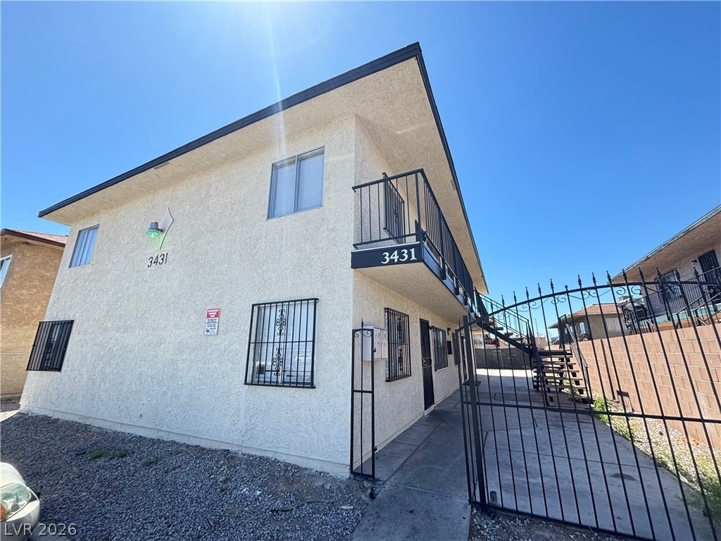 3431 E Cheyenne Avenue - Photo 0
