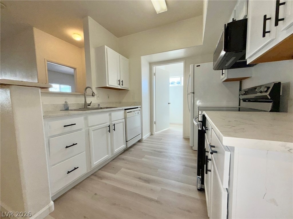 2615 W Gary Avenue - Photo 5