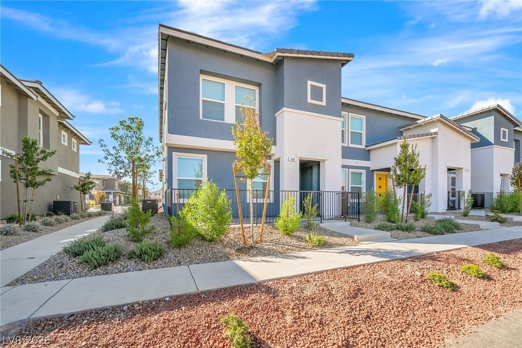 484 Golden Myna Avenue - Photo 1