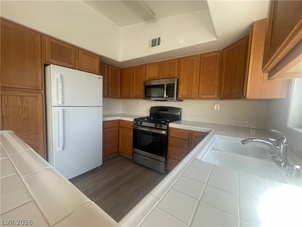 520 Arrowhead Trail - Photo 2