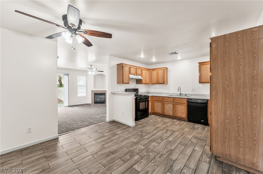 3686 Golden Sunset Court - Photo 11