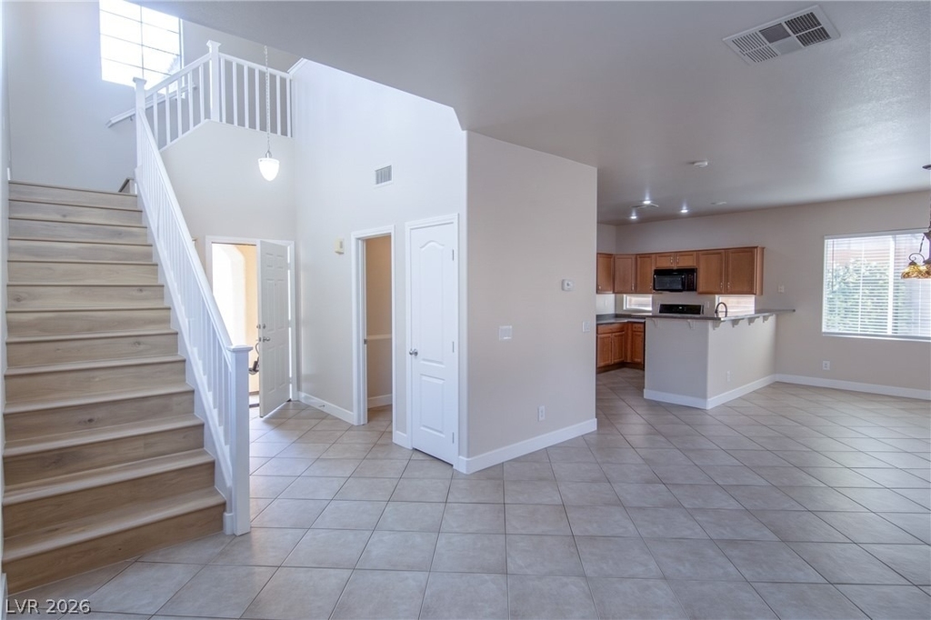 10559 Lessona Street - Photo 3