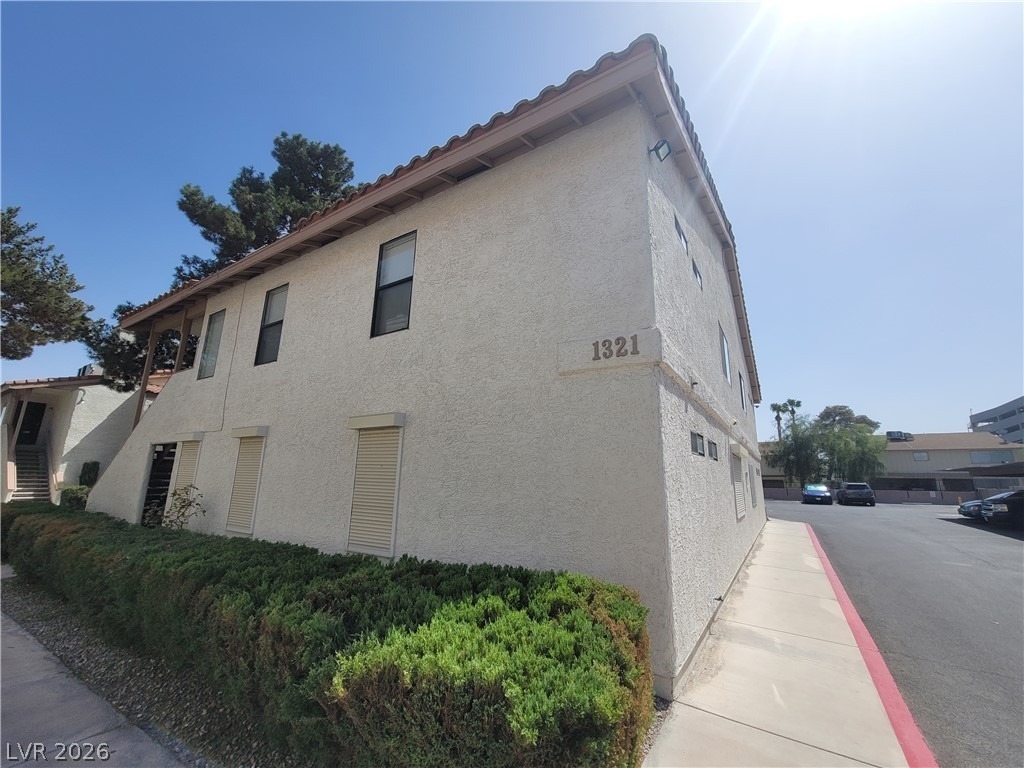 1321 Del Mar Street - Photo 2