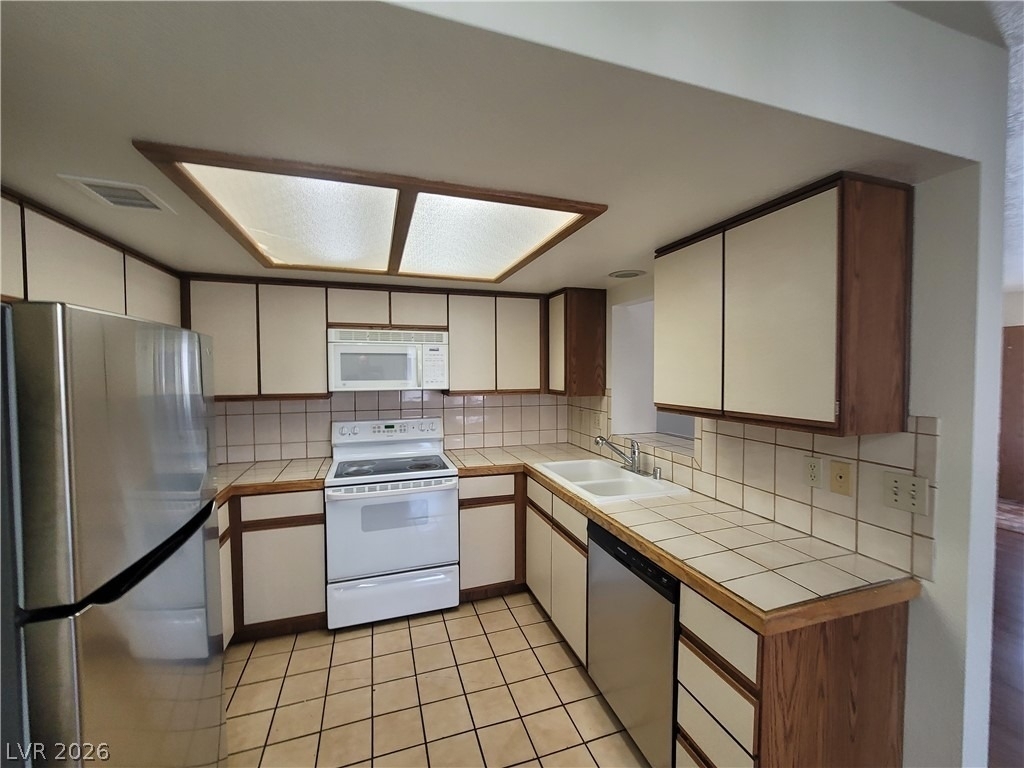 1321 Del Mar Street - Photo 9