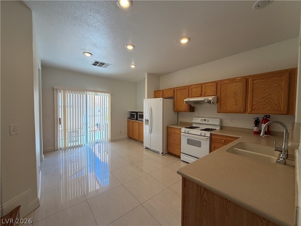 5977 Sombria Ridge Avenue - Photo 4