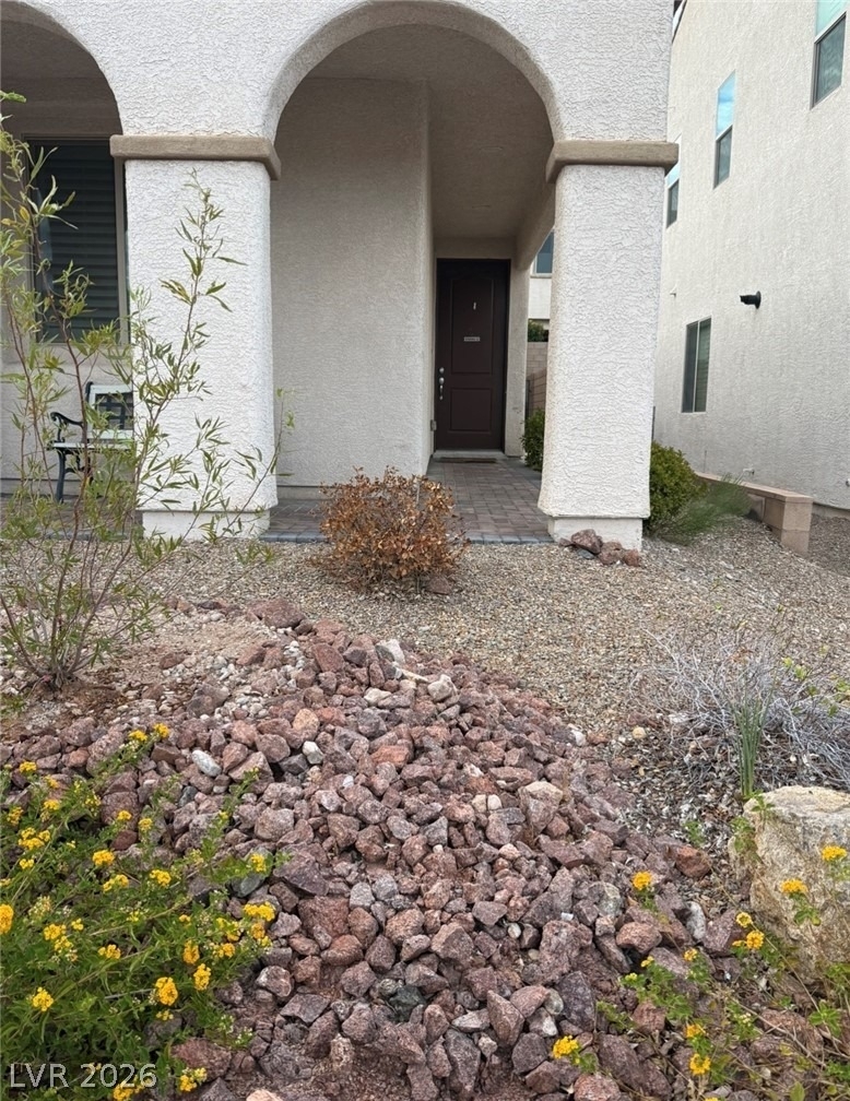 925 Kimbark Avenue - Photo 1