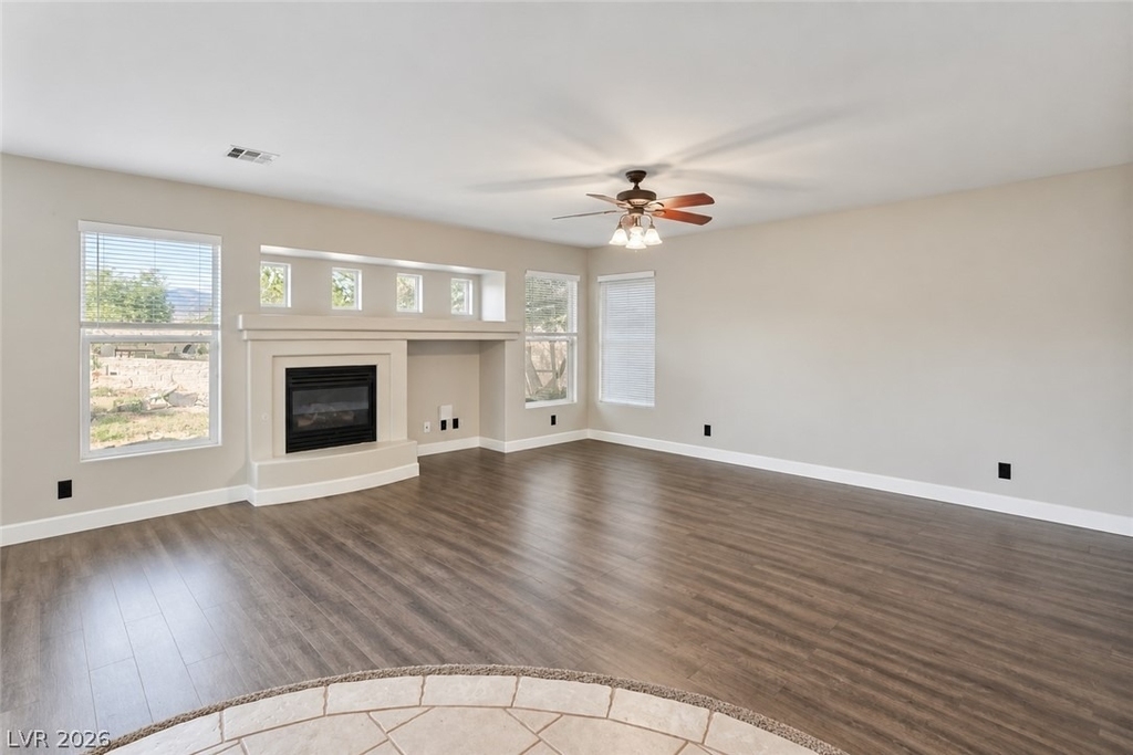 8724 Vivid Violet Avenue - Photo 2