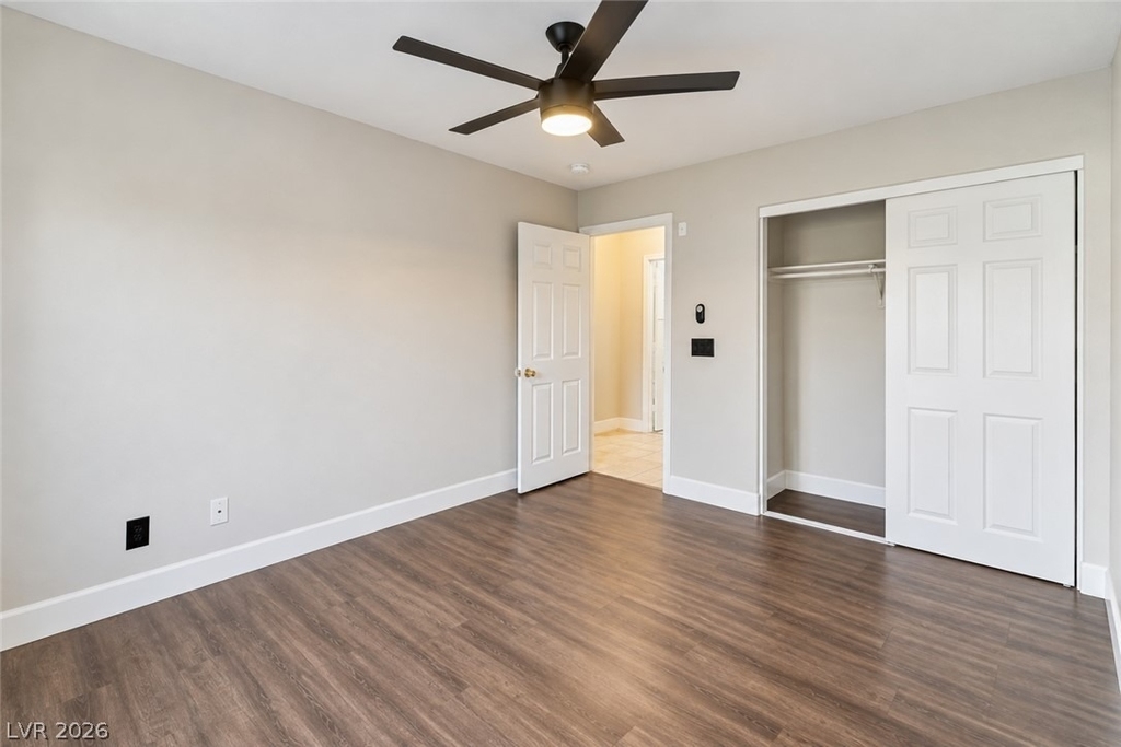 8724 Vivid Violet Avenue - Photo 5