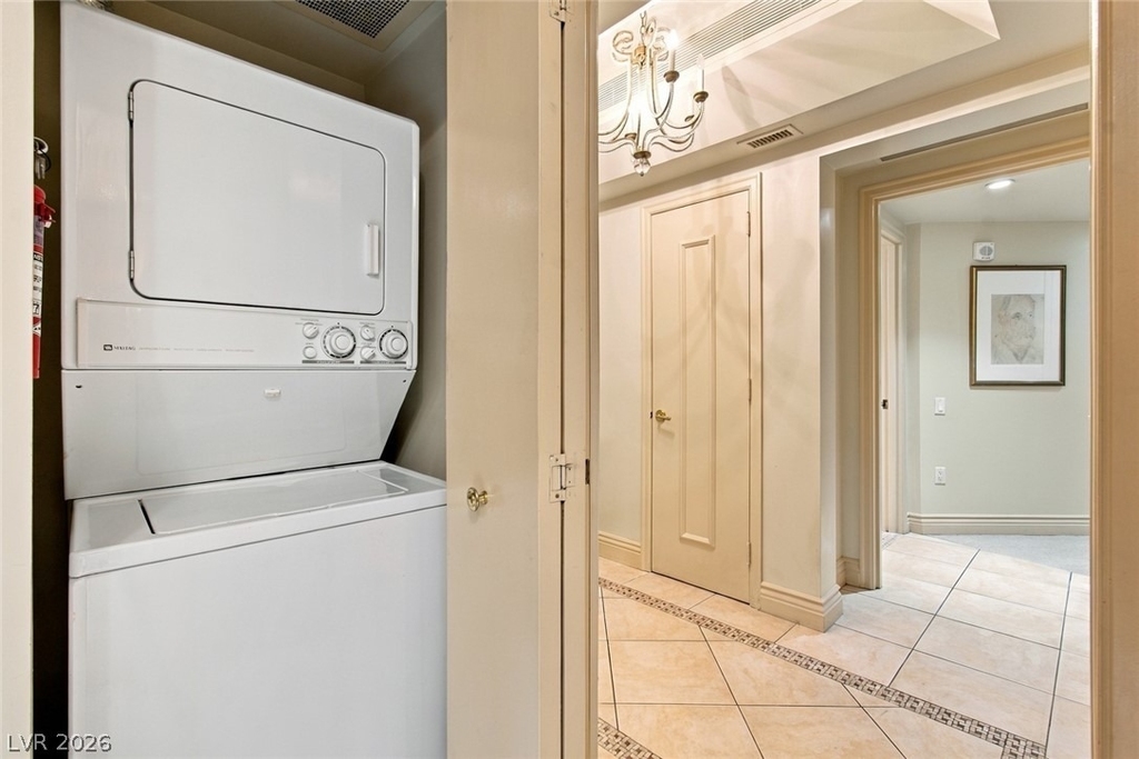 2747 Paradise Road - Photo 19