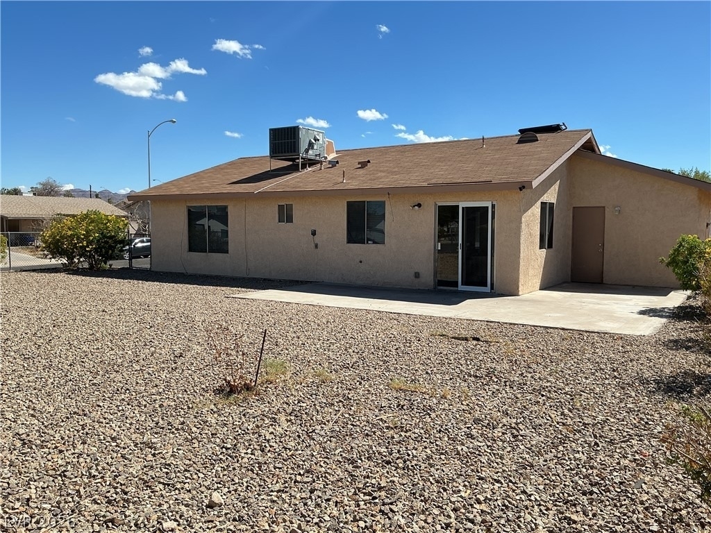 417 Shawna Place - Photo 17