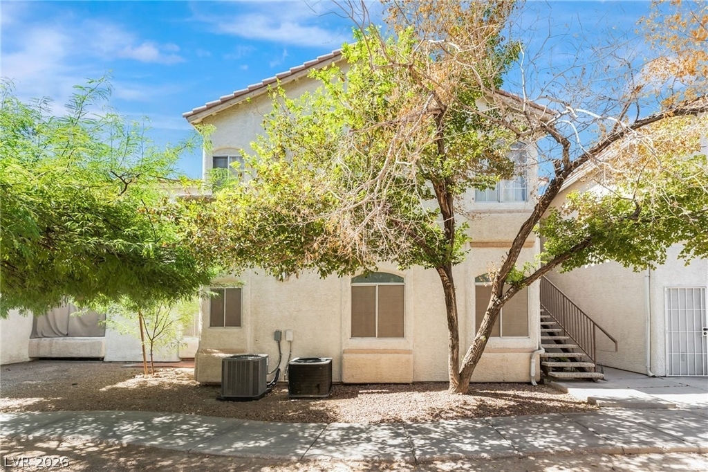 1405 S Nellis Boulevard - Photo 21