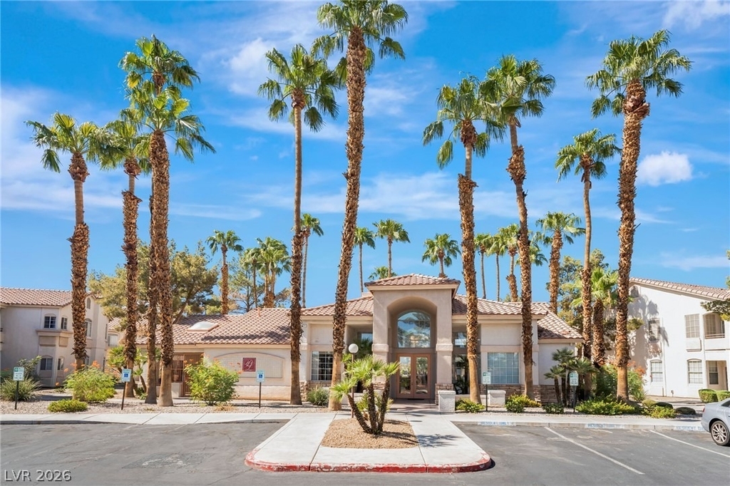 1405 S Nellis Boulevard - Photo 20