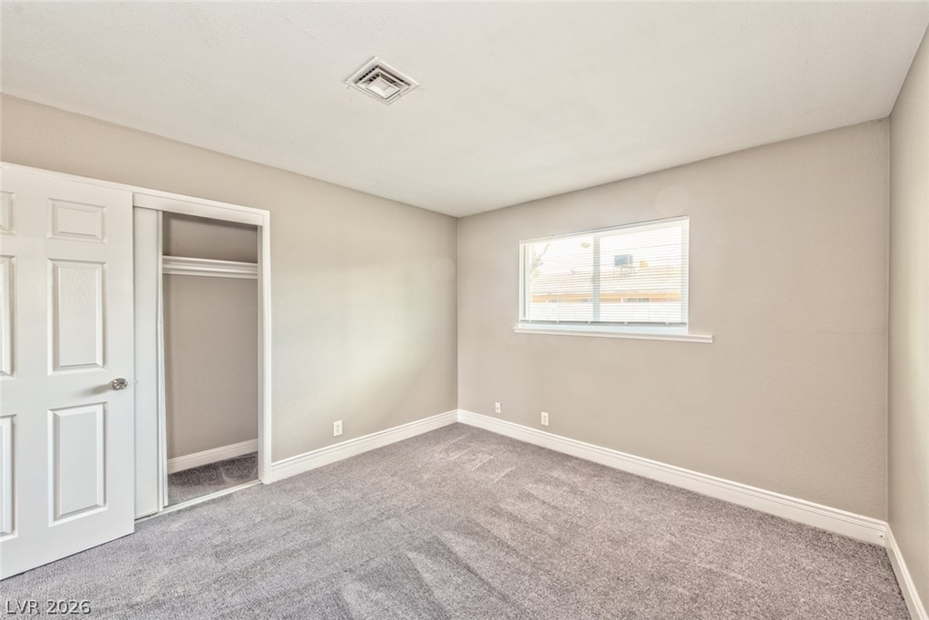 4421 Hillcrest Avenue - Photo 5
