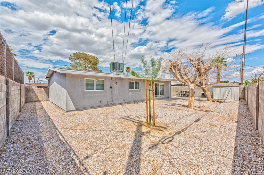 4421 Hillcrest Avenue - Photo 13