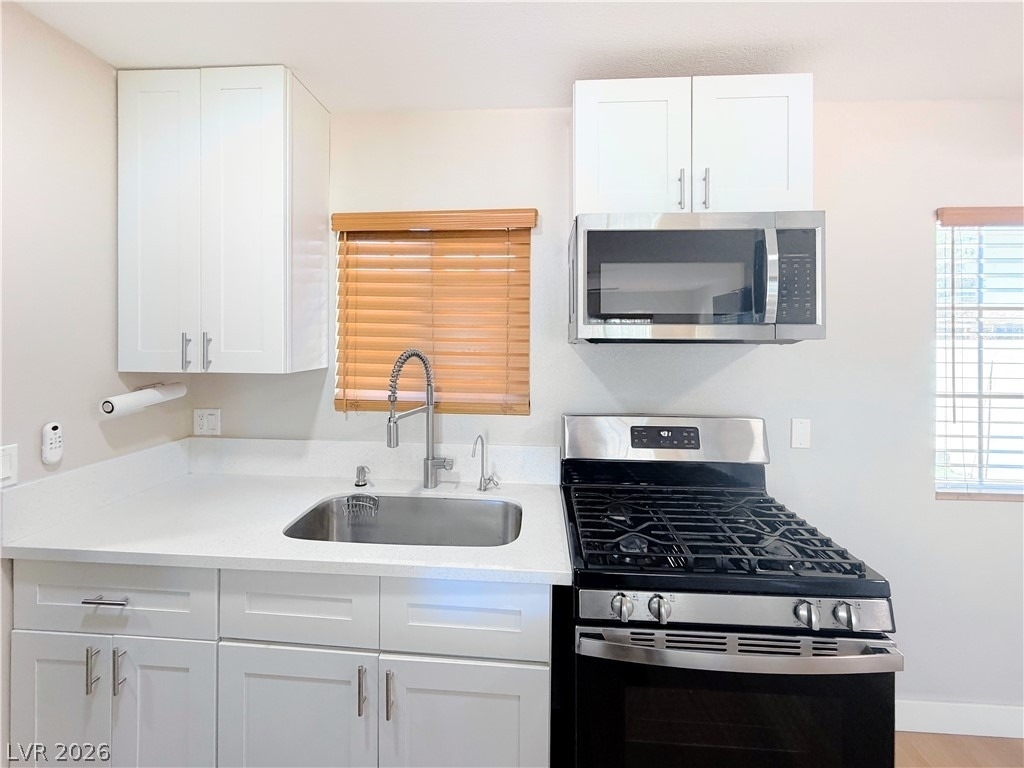 3822 Connie Avenue - Photo 8