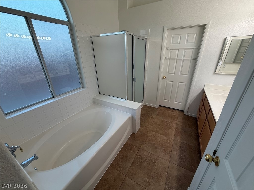 5028 Tropical Cliff Avenue - Photo 10