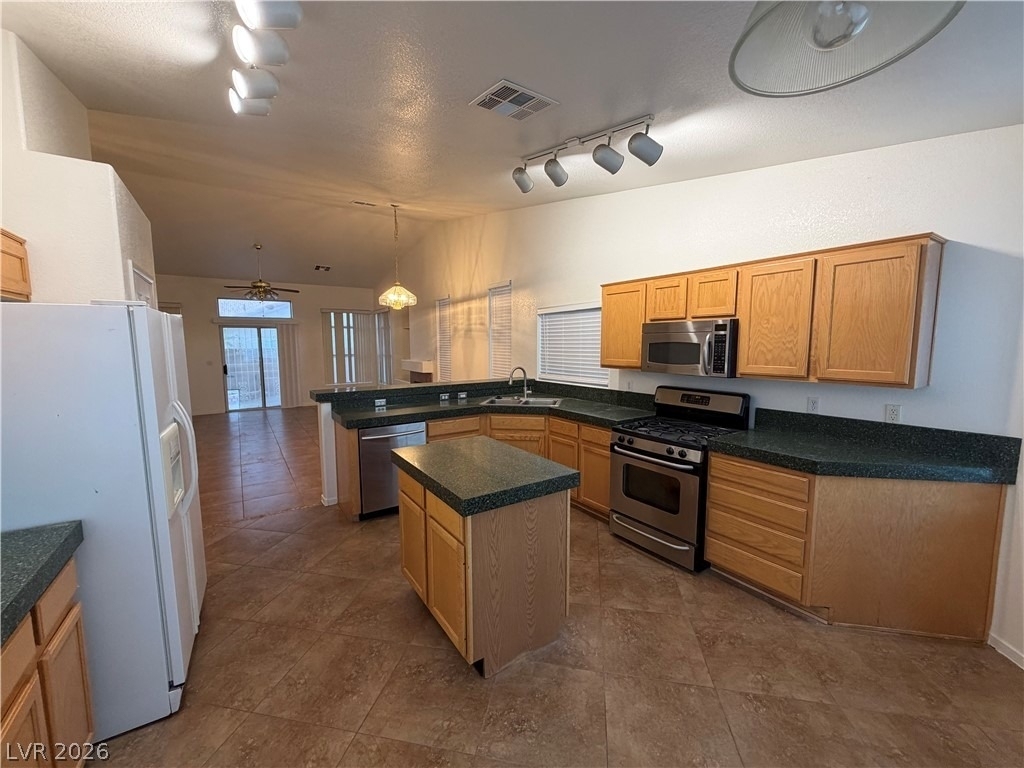 5028 Tropical Cliff Avenue - Photo 2