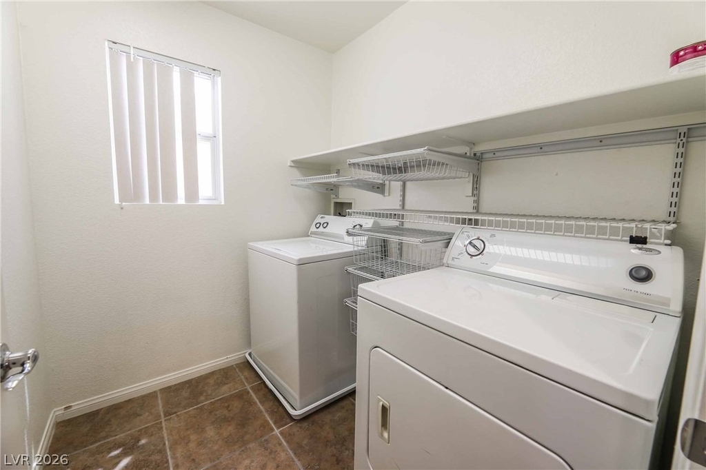 7941 Alta Lima Valley Court - Photo 18