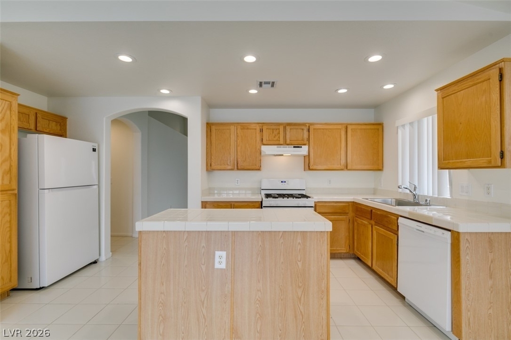 1920 Sondrio Drive - Photo 1