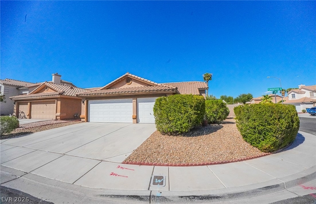 918 Cavaison Avenue - Photo 1