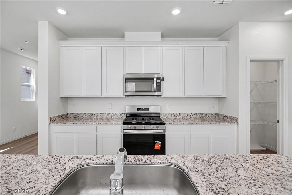 3765 Tijeras Avenue - Photo 11