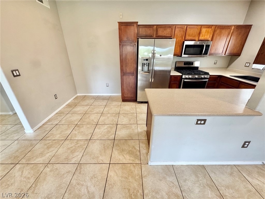 2291 W Horizon Ridge Parkway - Photo 3