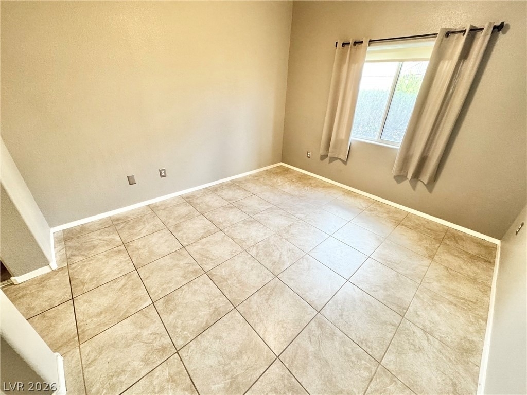 2291 W Horizon Ridge Parkway - Photo 6