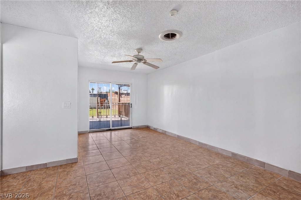 3421 Lillis Circle - Photo 2