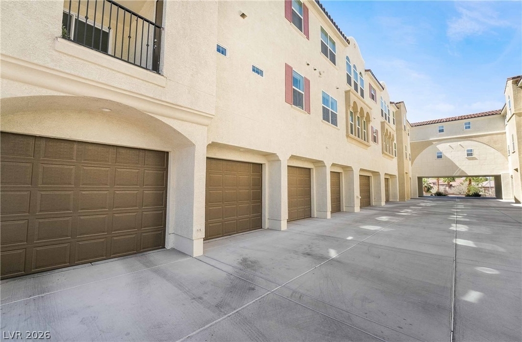 2555 Hampton Road - Photo 3