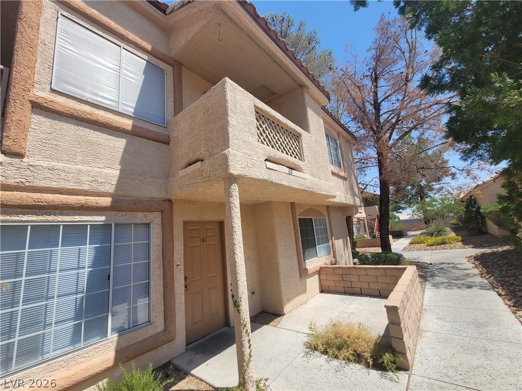 1608 N Torrey Pines Drive - Photo 2