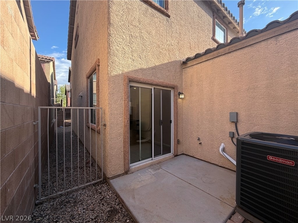 9754 Beach Rose Court - Photo 16
