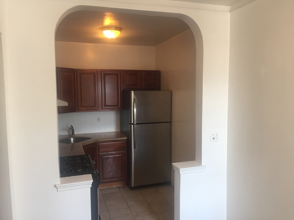 Marine Avenue & Ridge Blvd - Photo 2