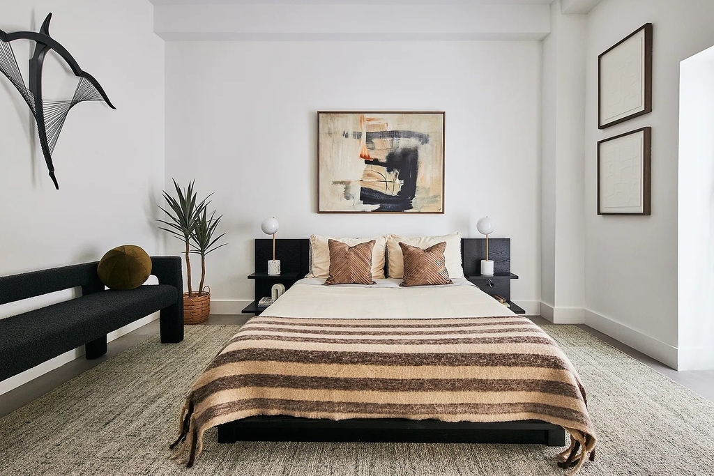 339 West 38th Street - Photo 4