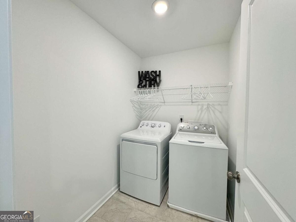 1546 Halstead Place - Photo 24