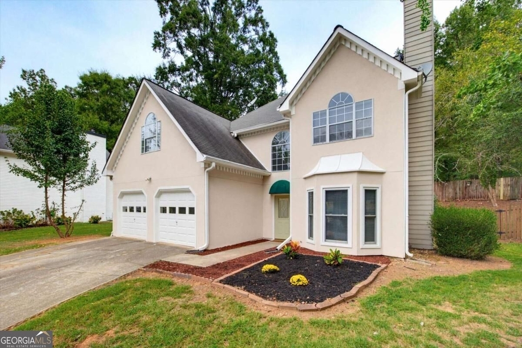 2100 Winsburg Drive Nw - Photo 1