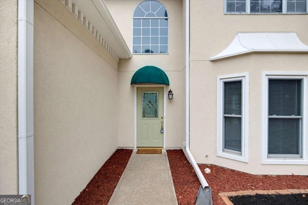2100 Winsburg Drive Nw - Photo 2