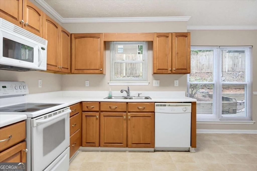 2100 Winsburg Drive Nw - Photo 11