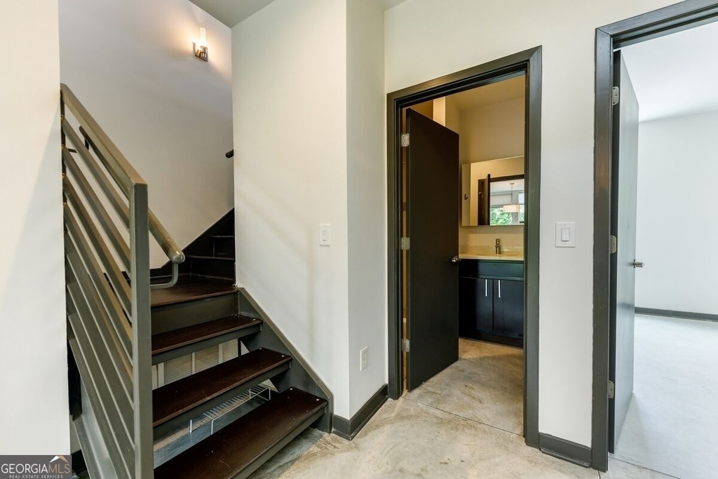 972 Dekalb Avenue Ne - Photo 12